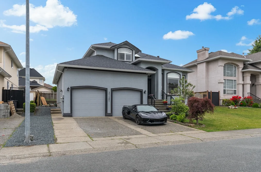 31481 SOUTHERN DRIVE, Abbotsford, BC — Residential for Sale — Photo 2 of 35