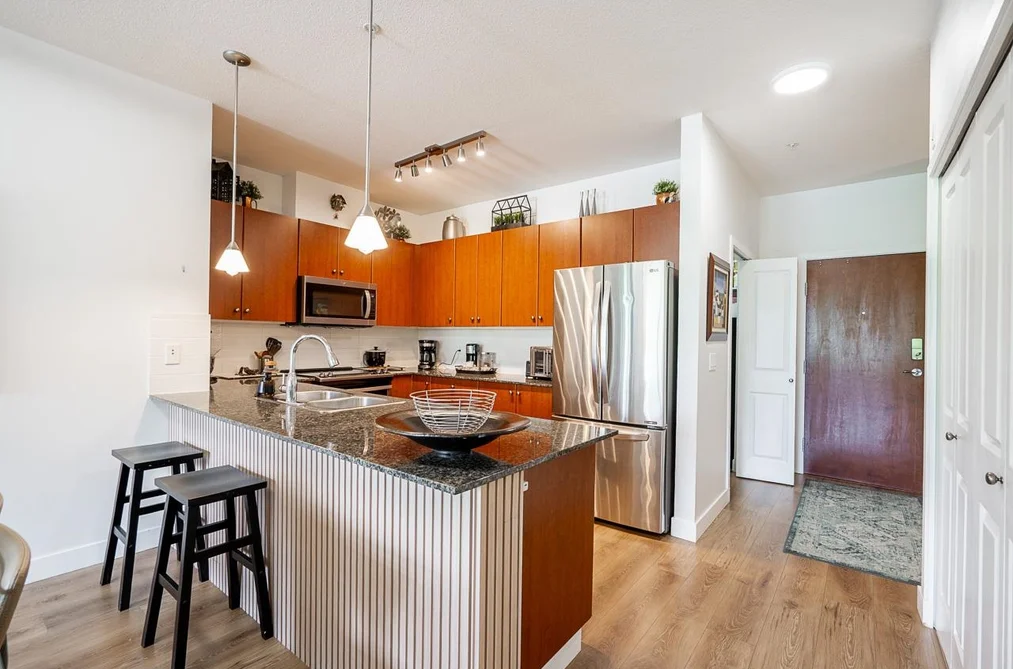 Condo for sale at 315 10180 153 Street Surrey British Columbia - MLS: R3162754