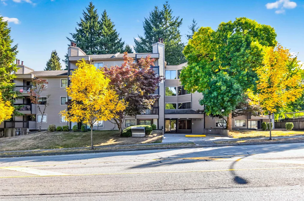 Condo for sale at 315 10530 154 Street Surrey British Columbia - MLS: R3168477