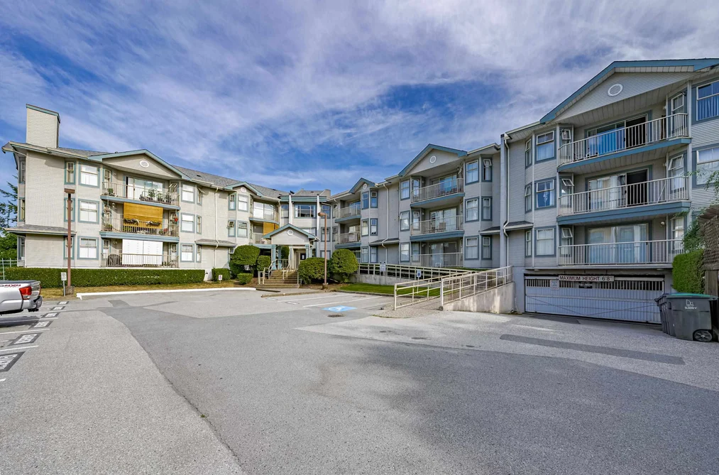 Condo for sale at 315 10756 138 Street Surrey British Columbia - MLS: R3148318