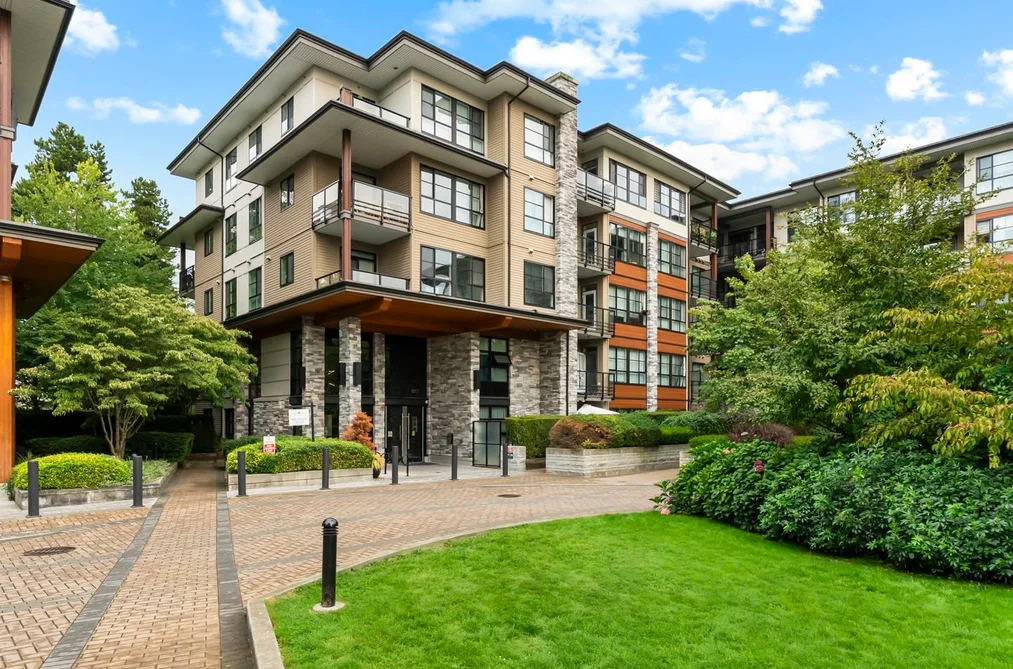 Condo for sale at 315 1152 Windsor Mews Coquitlam British Columbia - MLS: R3156434