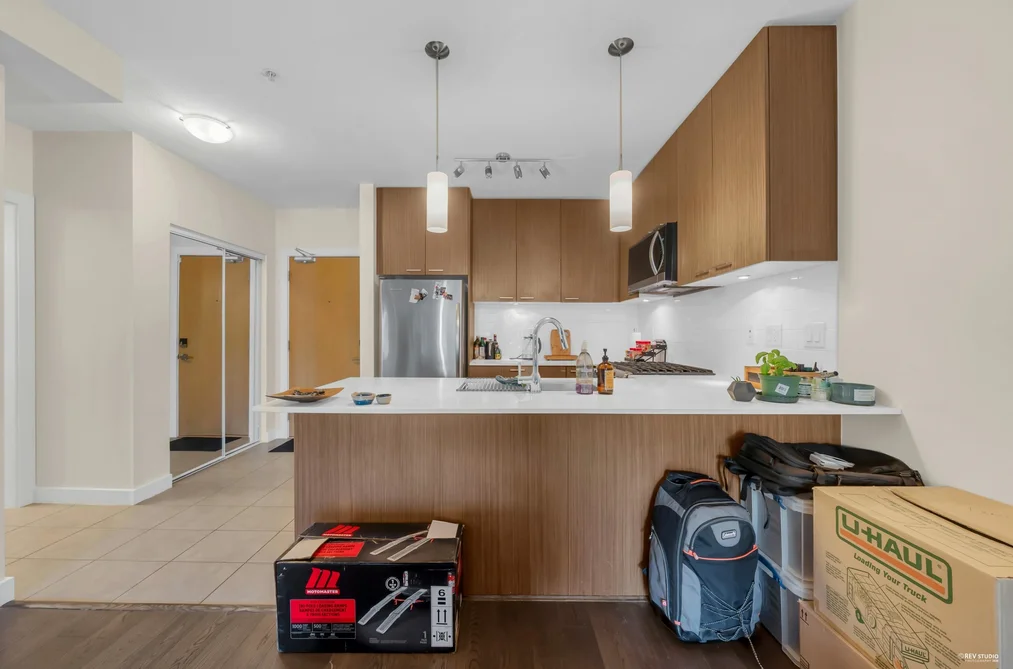 315 1330 MARINE DRIVE, North Vancouver BC V7P 1T4, North Vancouver BC — Residential for Sale - Photo 2