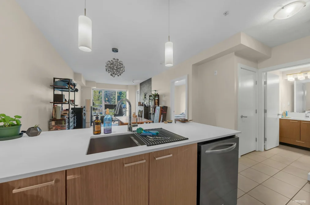 315 1330 MARINE DRIVE, North Vancouver BC V7P 1T4, North Vancouver BC — Residential for Sale - Photo 5