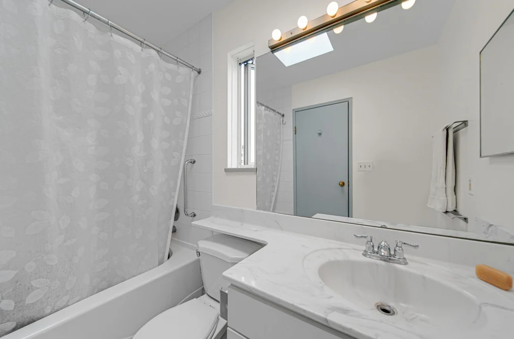 315 1510 NELSON STREET, Vancouver, BC — Residential for Sale — Photo 4 of 23