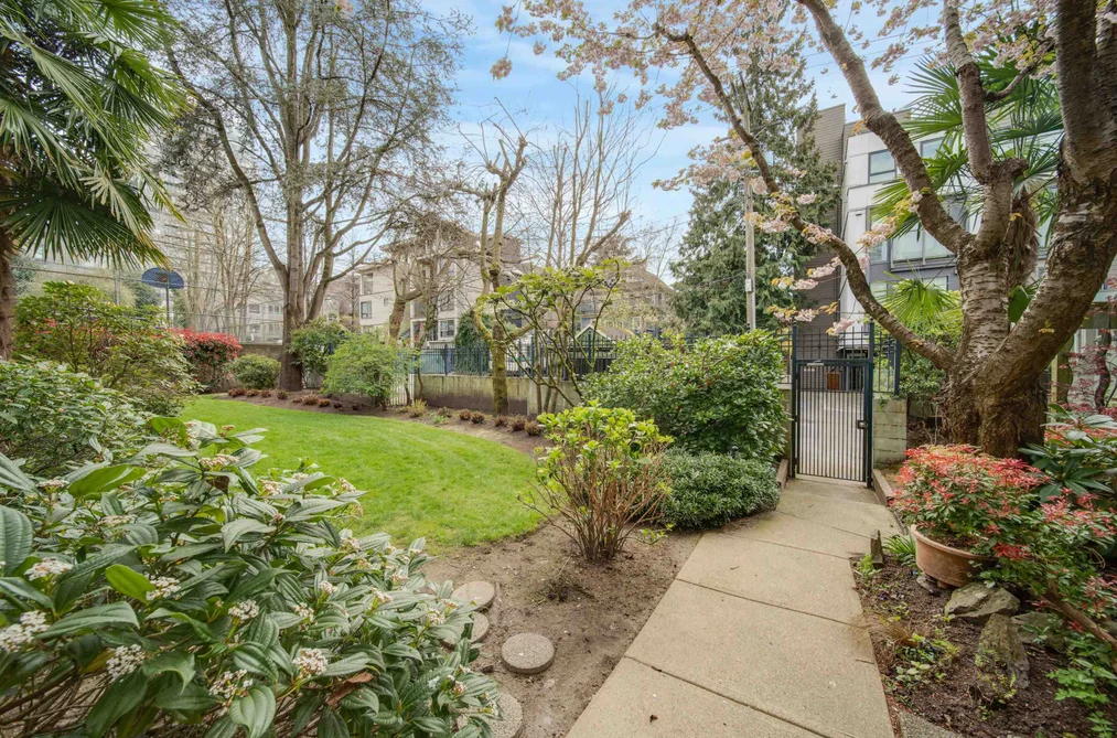 315 1510 NELSON STREET, Vancouver, BC — Residential for Sale — Photo 8 of 23