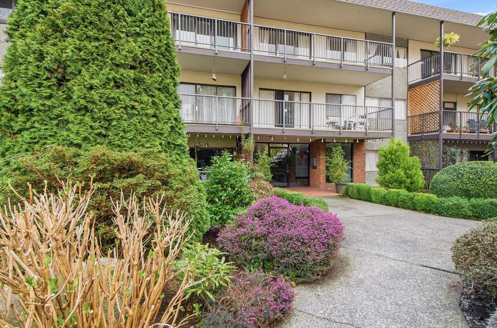 Condo for sale at 315 155 E 5th Street North Vancouver British Columbia - MLS: R3098747
