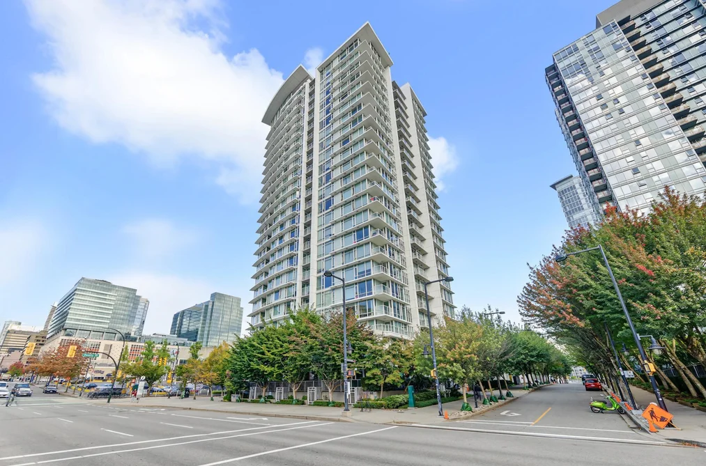 Condo for sale at 315 161 W Georgia Street Vancouver British Columbia - MLS: R3168748