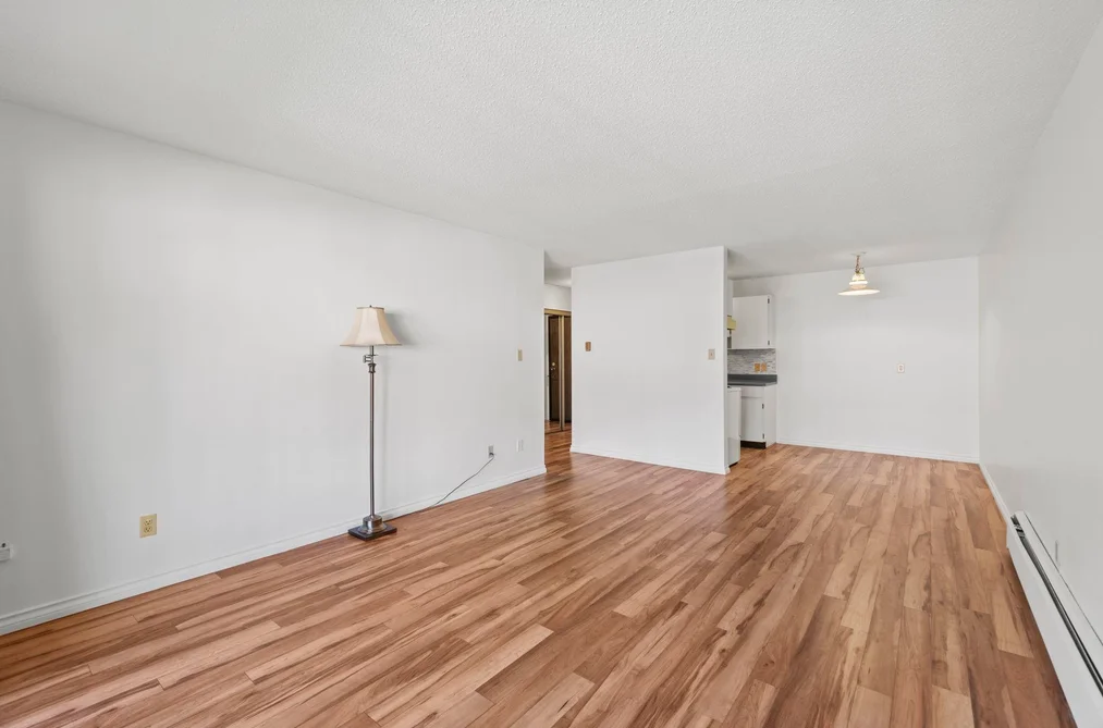 315 310 W 3RD STREET, North Vancouver BC V7M 1G4, North Vancouver BC — Residential for Sale - Photo 4