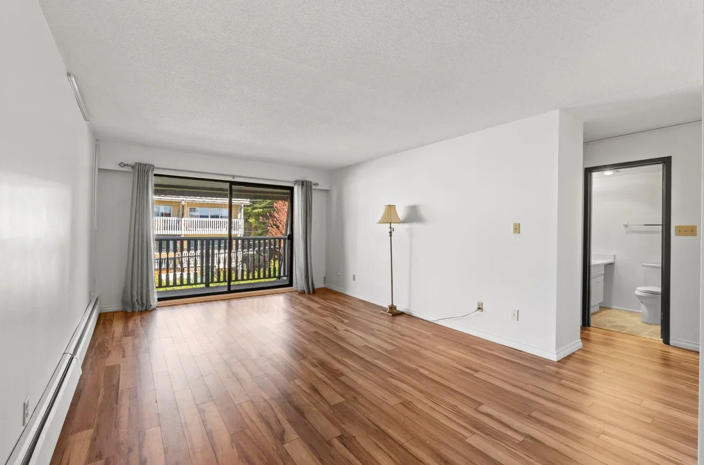 315 310 W 3RD STREET, North Vancouver BC V7M 1G4, North Vancouver BC — Residential for Sale - Photo 5