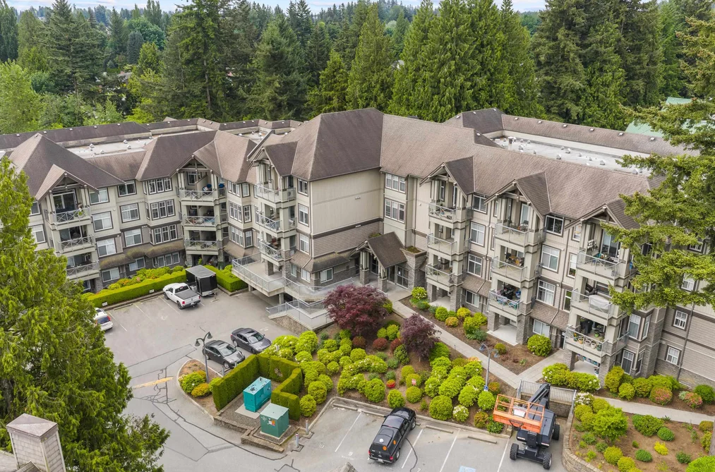 Condo for sale at 315 33318 E Bourquin Crescent Abbotsford British Columbia - MLS: R3111640