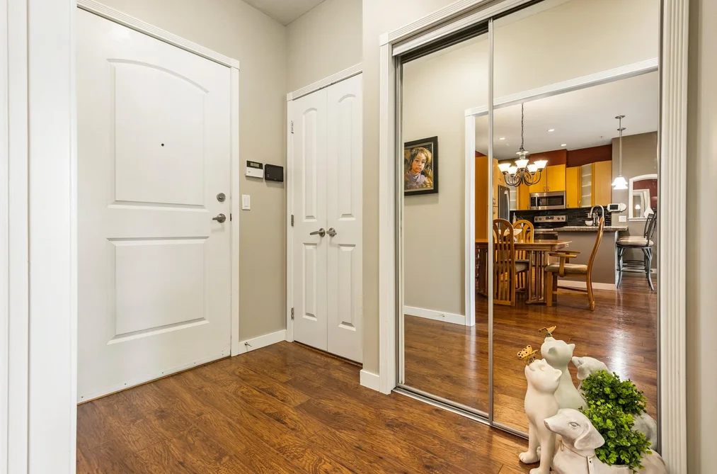 315 33485 SOUTH FRASER WAY, Abbotsford BC V2S 8P9, Abbotsford BC — Residential for Sale - Photo 2