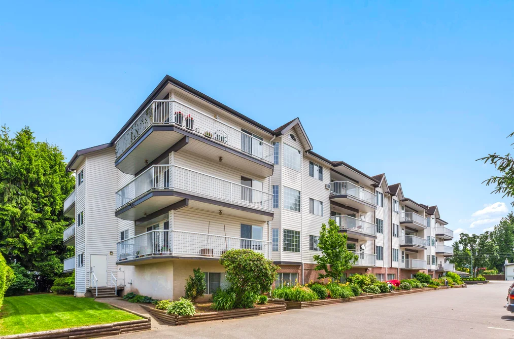 Condo for sale at 315 33535 King Road Abbotsford British Columbia - MLS: R3100144