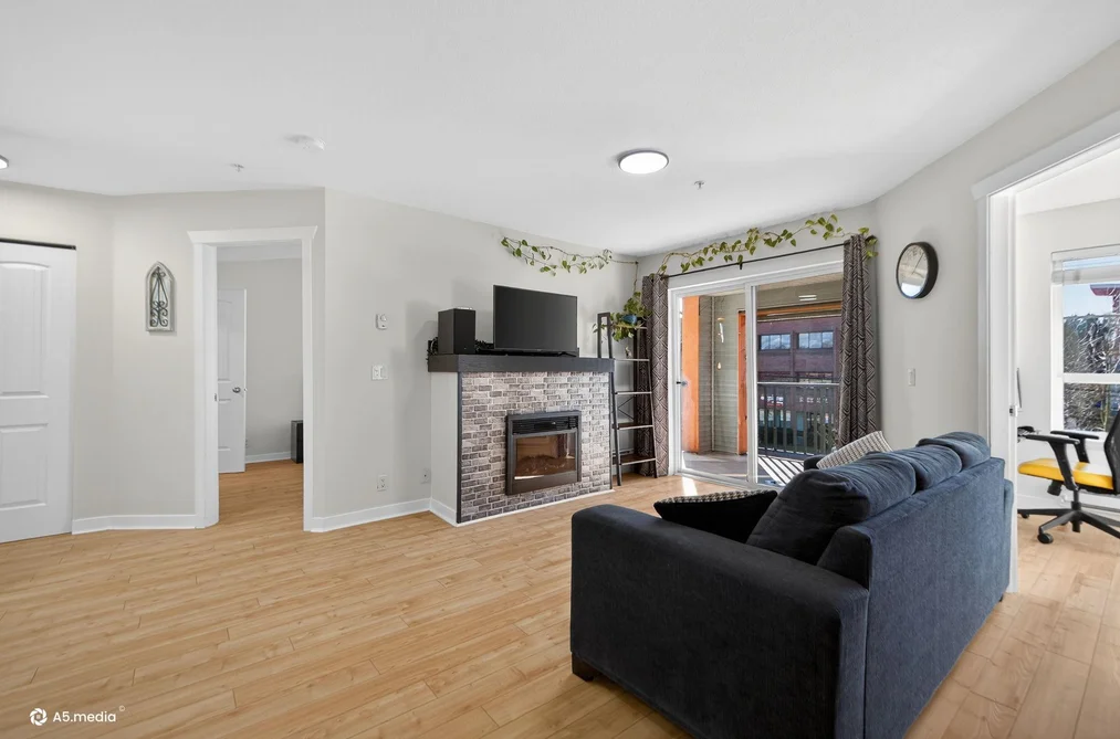 315 6960 120 STREET, Surrey BC V3W 1V4, Surrey BC — Residential for Sale - Photo 2