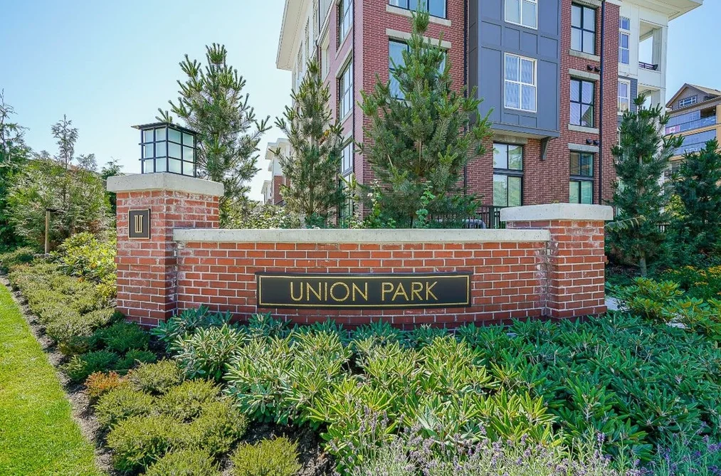 Condo for sale at 315 8150 207th Street Langley British Columbia - MLS: R3097864