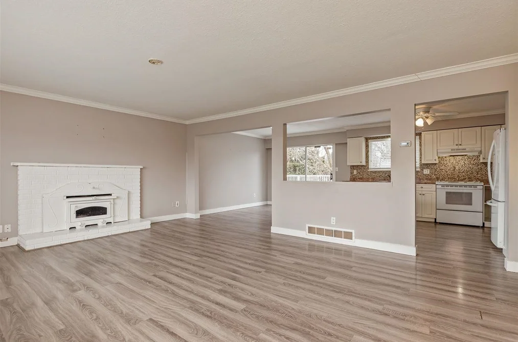 31511 MARSHALL ROAD, Abbotsford BC V2T 6B1, Abbotsford BC — Residential for Sale - Photo 2