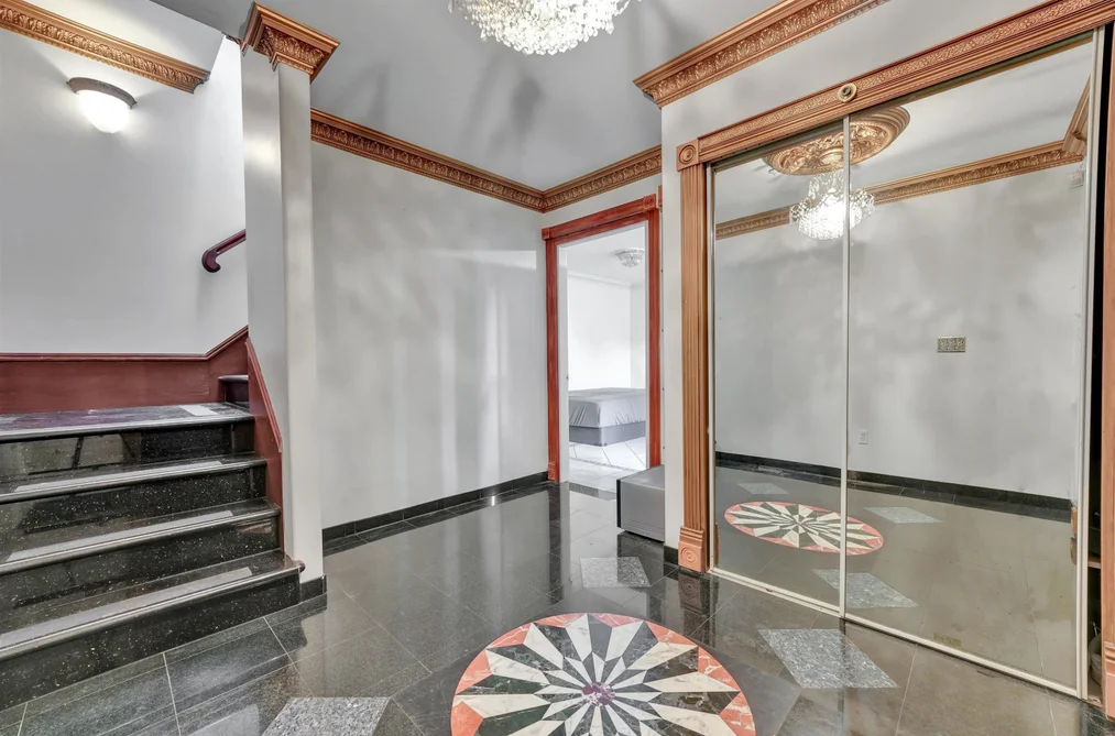 3153 PARKER STREET, Vancouver BC V5K 2V4, Vancouver BC — Residential for Sale - Photo 2