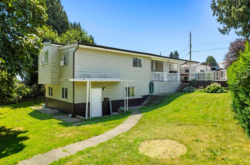 House for sale at 31536 Monarch Court Abbotsford British Columbia - MLS: R3147265