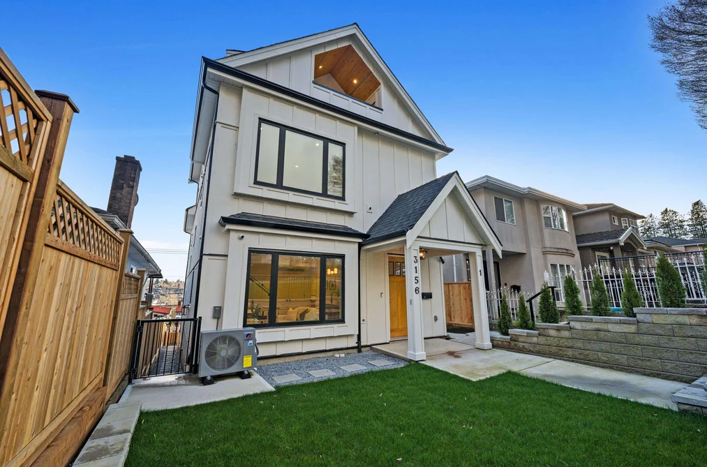 3156-1 E 8TH AVENUE, Vancouver BC V5M 1X6, Vancouver BC — Residential for Sale - Photo 2