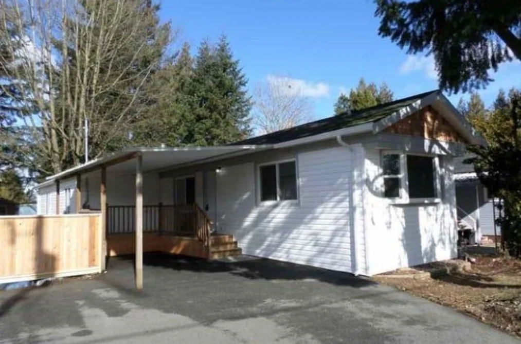 31585 LOMBARD AVENUE, Abbotsford BC V2T 6M6, Abbotsford BC — Residential for Sale - Photo 2