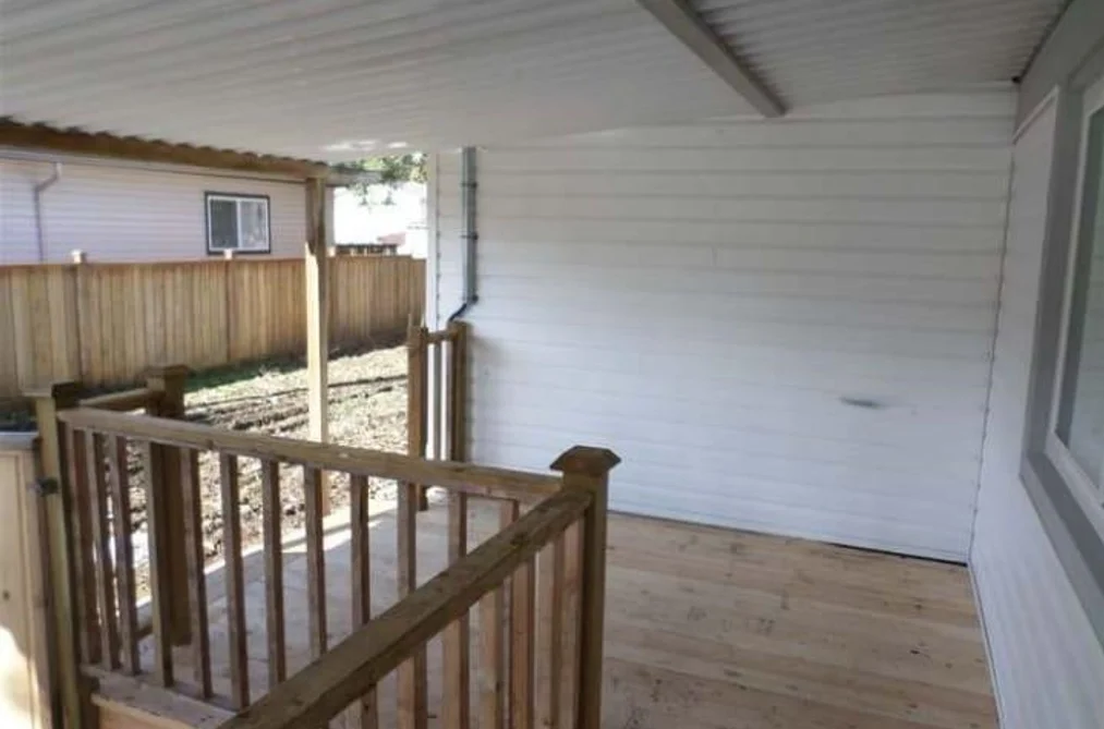 31585 LOMBARD AVENUE, Abbotsford BC V2T 6M6, Abbotsford BC — Residential for Sale — Photo 3 of 14