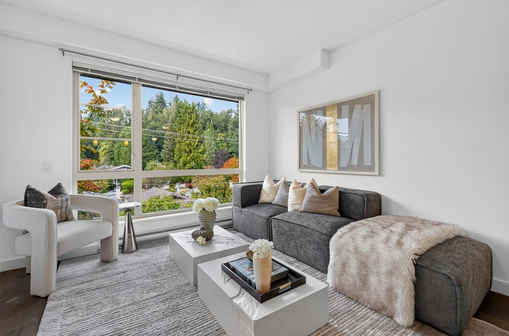 316 - 1330 Marine Drive, North Vancouver, BC - MLS: R3165346 - Photo 2 316 - 1330 Marine Drive, North Vancouver, BC - MLS: R3165346 - Photo 2