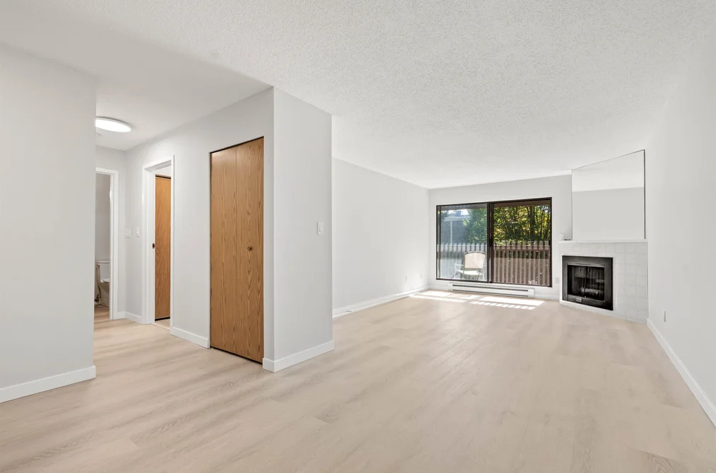 Condo for sale at 316 13507 96 Avenue Surrey British Columbia - MLS: R3099138