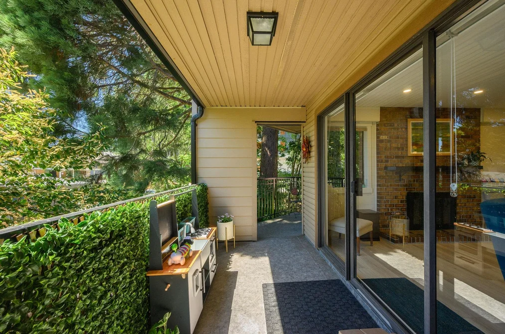 316 1385 DRAYCOTT ROAD, North Vancouver BC V7J 3K9, North Vancouver BC — Residential for Sale - Photo 2