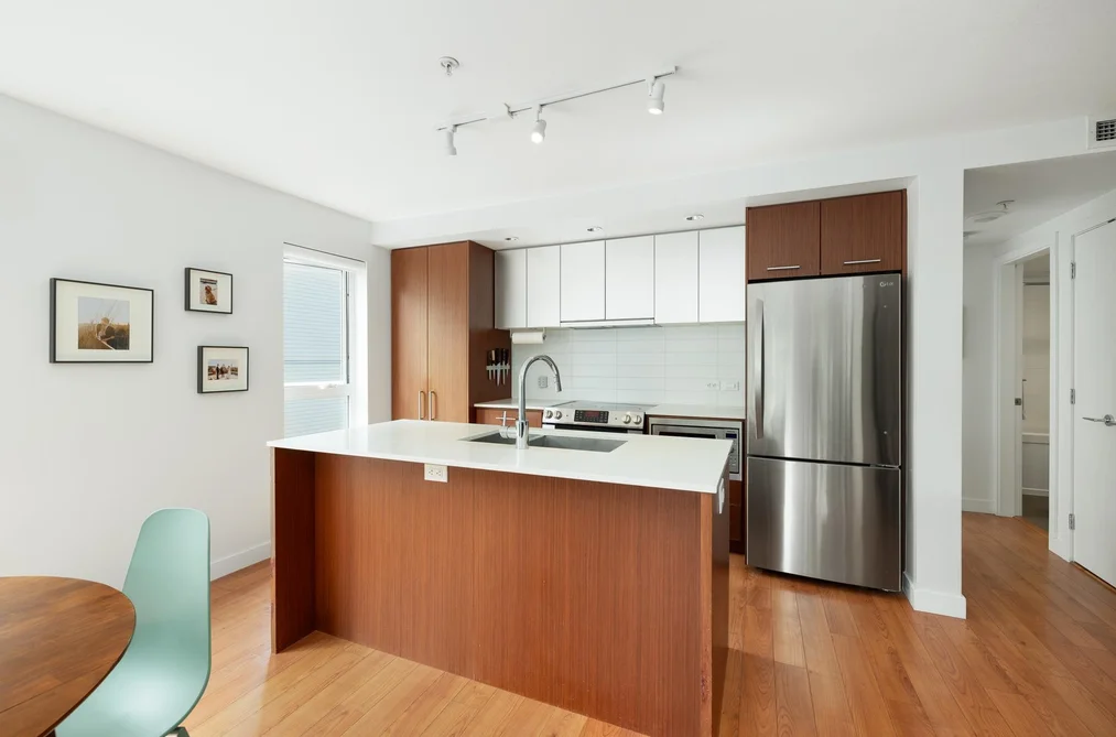 316 221 E 3RD STREET, North Vancouver, BC — Residential for Sale — Photo 11 of 35