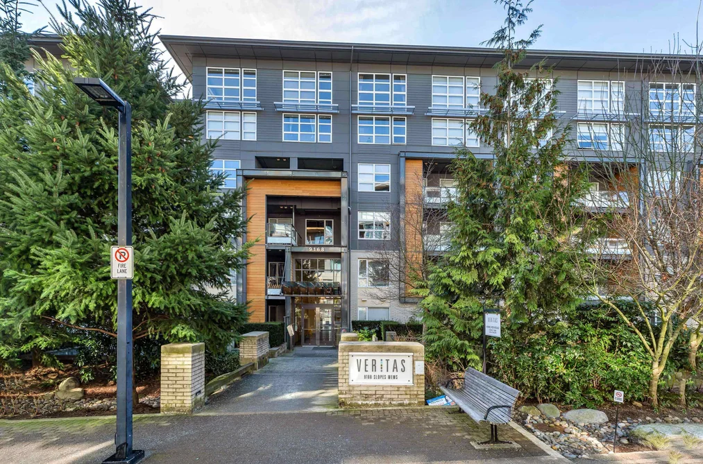 Condo for sale at 316 9168 Slopes Mews Burnaby British Columbia - MLS: R3095332