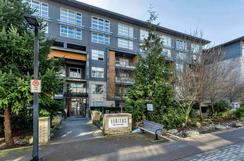 316 9168 SLOPES MEWS, Burnaby BC V5A 0E4, Burnaby BC — Residential for Sale - Photo 2