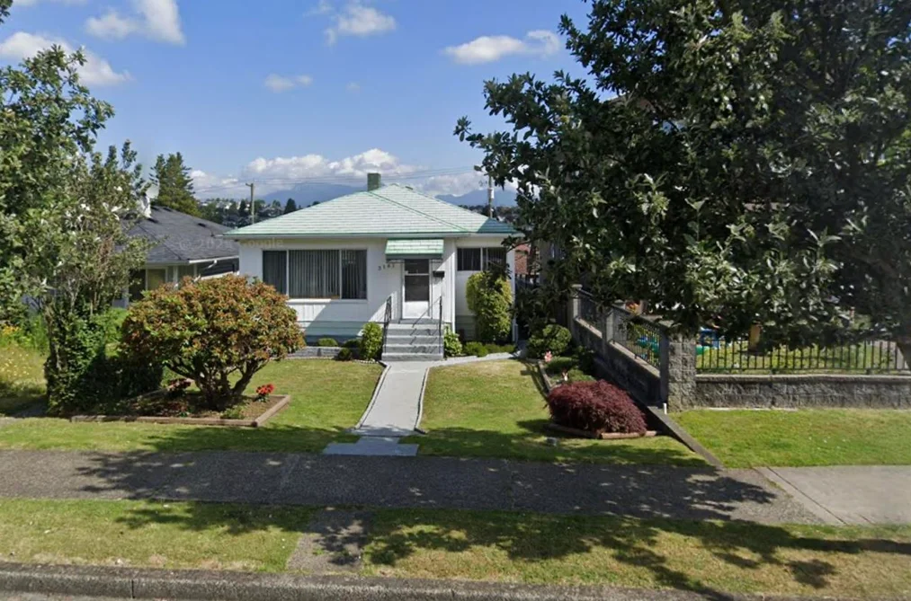 House for sale at 3167 E 14th Avenue Vancouver British Columbia - MLS: R3136328