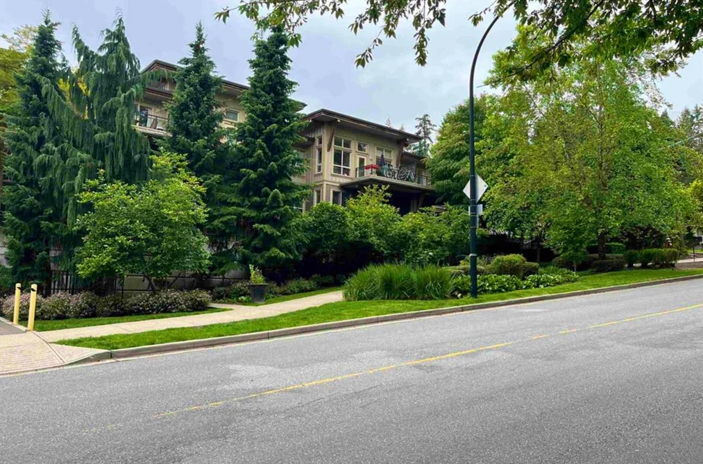 317 1633 MACKAY AVENUE, North Vancouver BC V7P 0A2, North Vancouver BC — Residential for Sale - Photo 2