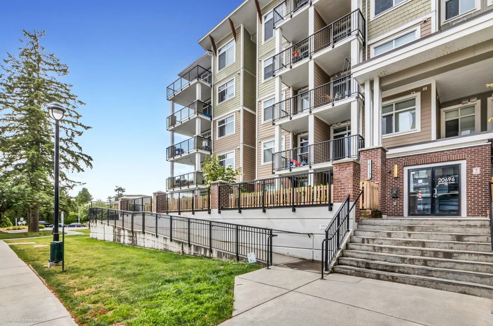 Condo for sale at 317 20696 Eastleigh Crescent Langley British Columbia - MLS: R3135008