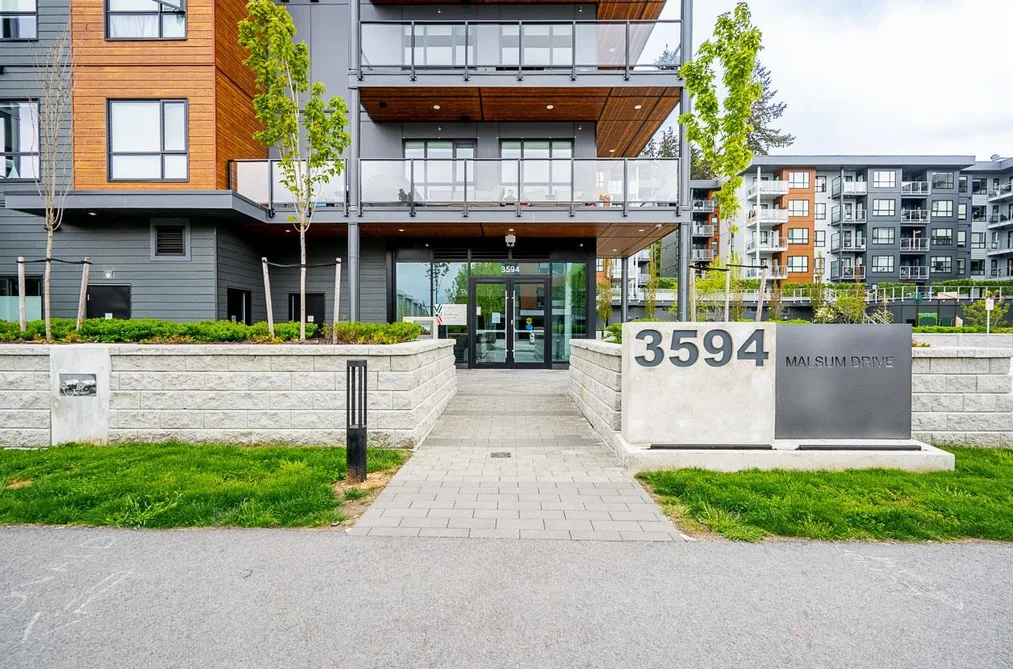 317 3594 MALSUM DRIVE, North Vancouver BC V7G 0B4, North Vancouver BC — Residential for Sale - Photo 4