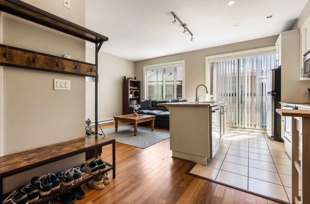 317 45530 MARKET WAY, Chilliwack BC V2R 0M5, Chilliwack BC — Residential for Sale - Photo 2