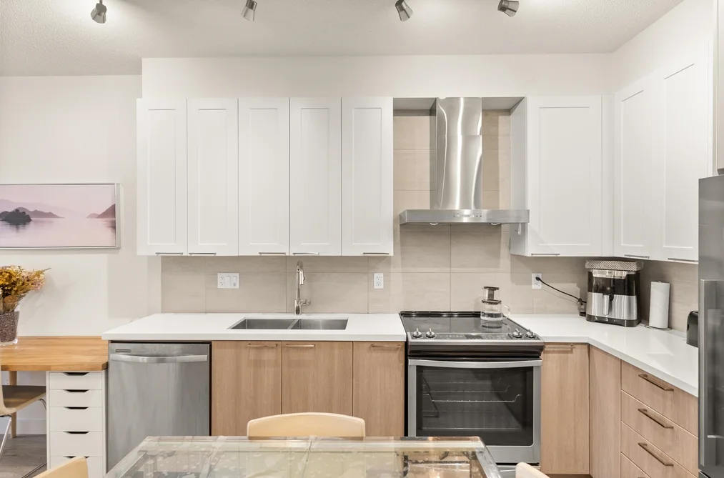 Condo for sale at 317 611 Regan Avenue Coquitlam British Columbia - MLS: R3095331