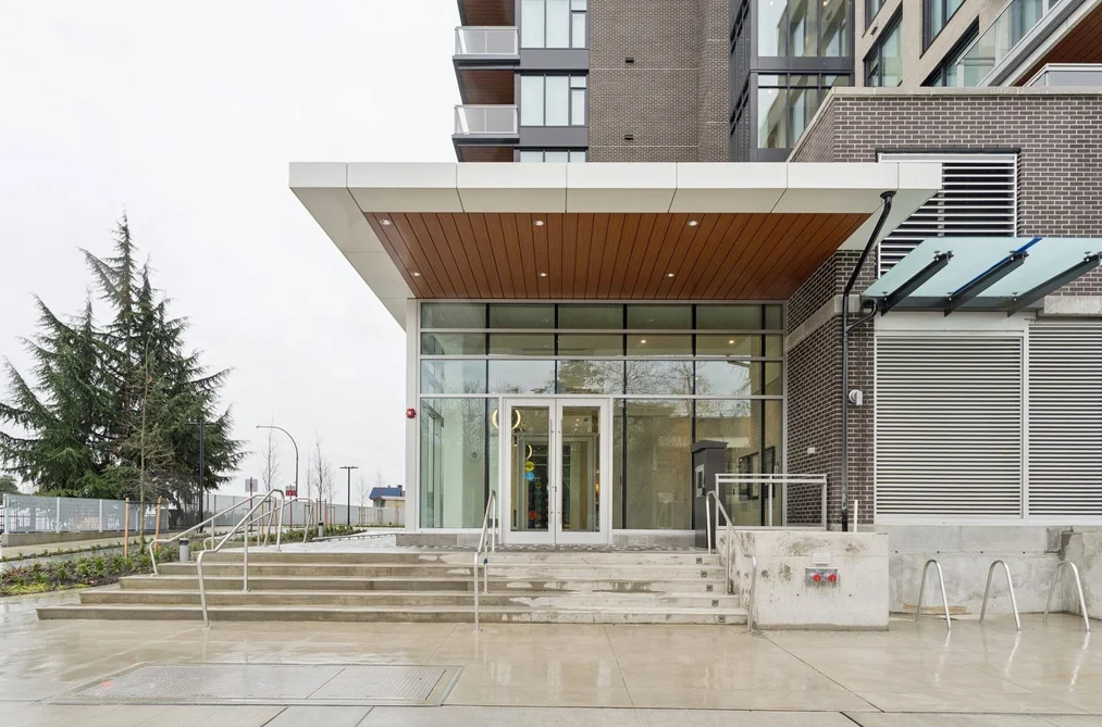 317 755 HARBOURSIDE DRIVE, North Vancouver BC V7P 0G1, North Vancouver BC — Residential for Sale - Photo 2