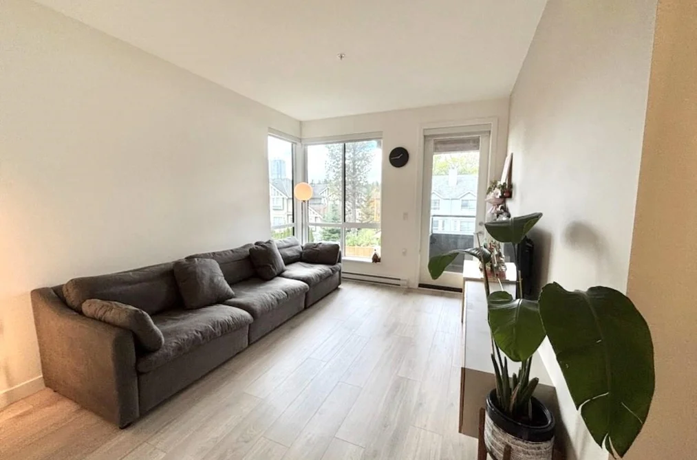 Condo for sale at 317 7579 16th Street Burnaby British Columbia - MLS: R3159114