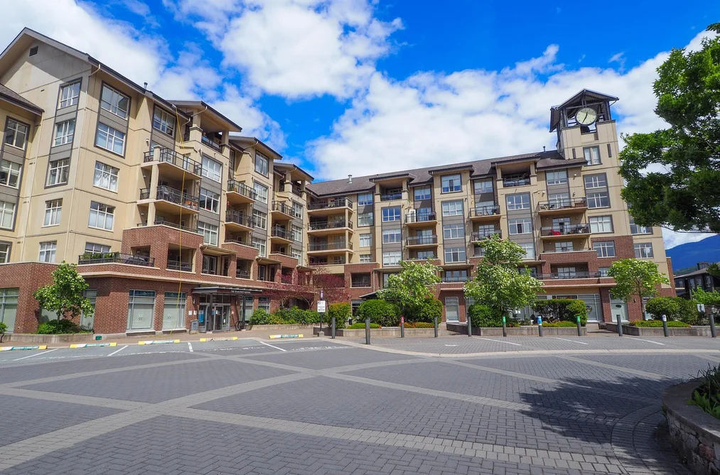 Condo for sale at 318 1211 Village Green Way Squamish British Columbia - MLS: R3159750