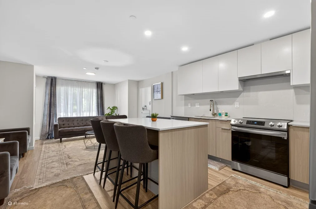 Condo for sale at 318 13968 Laurel Drive Surrey British Columbia - MLS: R3115410