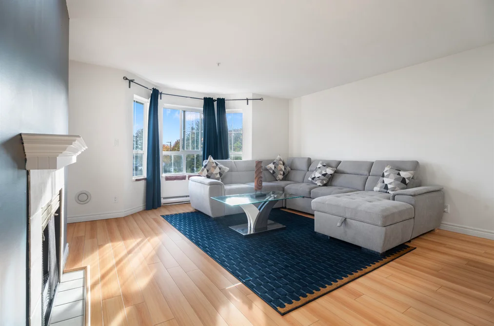 Condo for sale at 318 15268 105 Avenue Surrey British Columbia - MLS: R3068294
