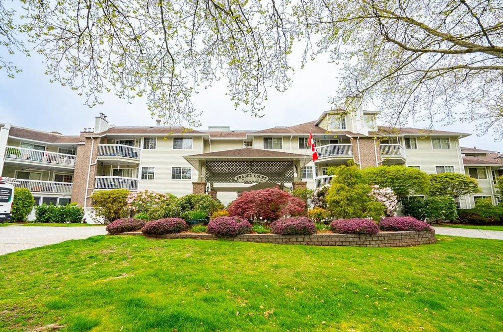 Condo for sale at 318 22514 116 Avenue Maple Ridge British Columbia - MLS: R3117615
