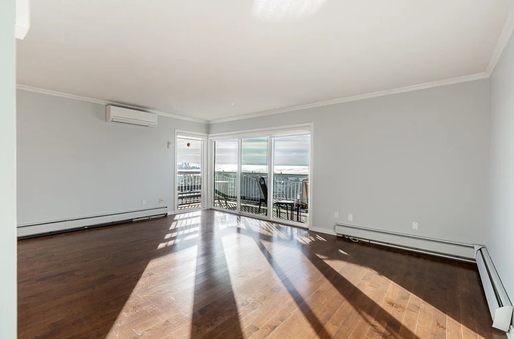 318 3080 LONSDALE AVENUE, North Vancouver BC V7N 3J5, North Vancouver BC — Residential for Sale - Photo 3