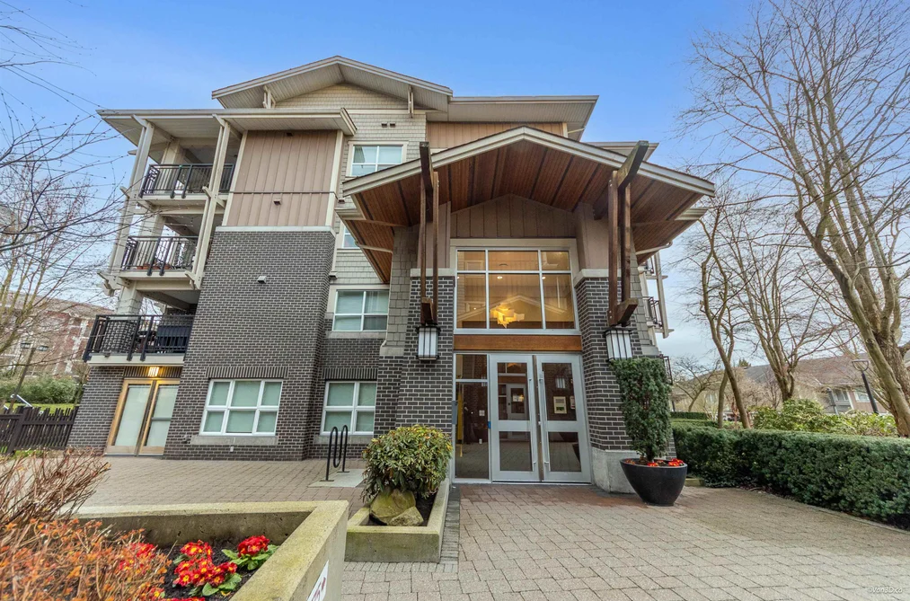 Condo for sale at 318 5775 Irmin Street Burnaby British Columbia - MLS: R3097836