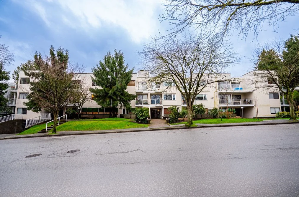 318 830 7TH AVENUE, Vancouver BC V5T 4J2, Vancouver BC — Residential for Sale - Photo 2
