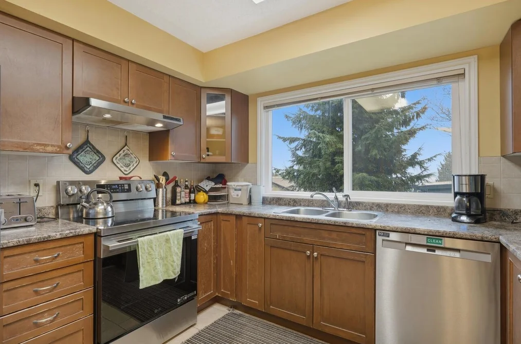 3183 BEACON DRIVE, Coquitlam BC V3C 3W7, Coquitlam BC — Residential for Sale - Photo 4
