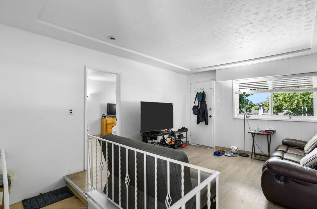 3186 E 28TH AVENUE, Vancouver, BC — Residential for Sale — Photo 8 of 40