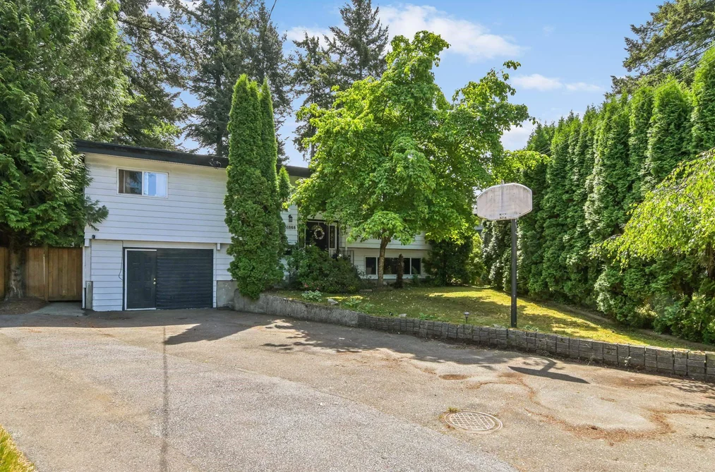 31868 CARLSRUE AVENUE, Abbotsford BC V2T 2J6, Abbotsford BC — Residential for Sale - Photo 2