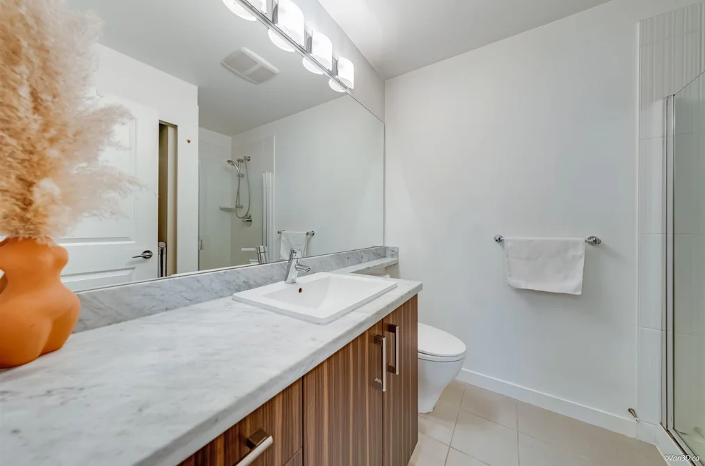 319 119 W 22ND STREET, North Vancouver, BC — Residential for Sale — Photo 17 of 27
