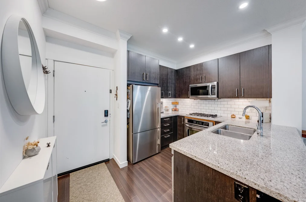 319 119 W 22ND STREET, North Vancouver, BC — Residential for Sale — Photo 6 of 27
